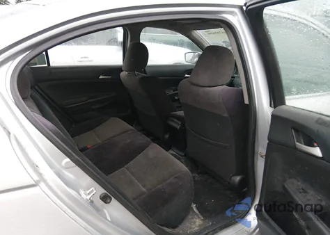 2008 Honda Accord 2.4 Lx z USA, uszkodzony, nr VIN 1HGCP26398A159533